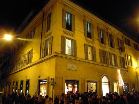 louis vuitton roma via del corso|via del corso street.